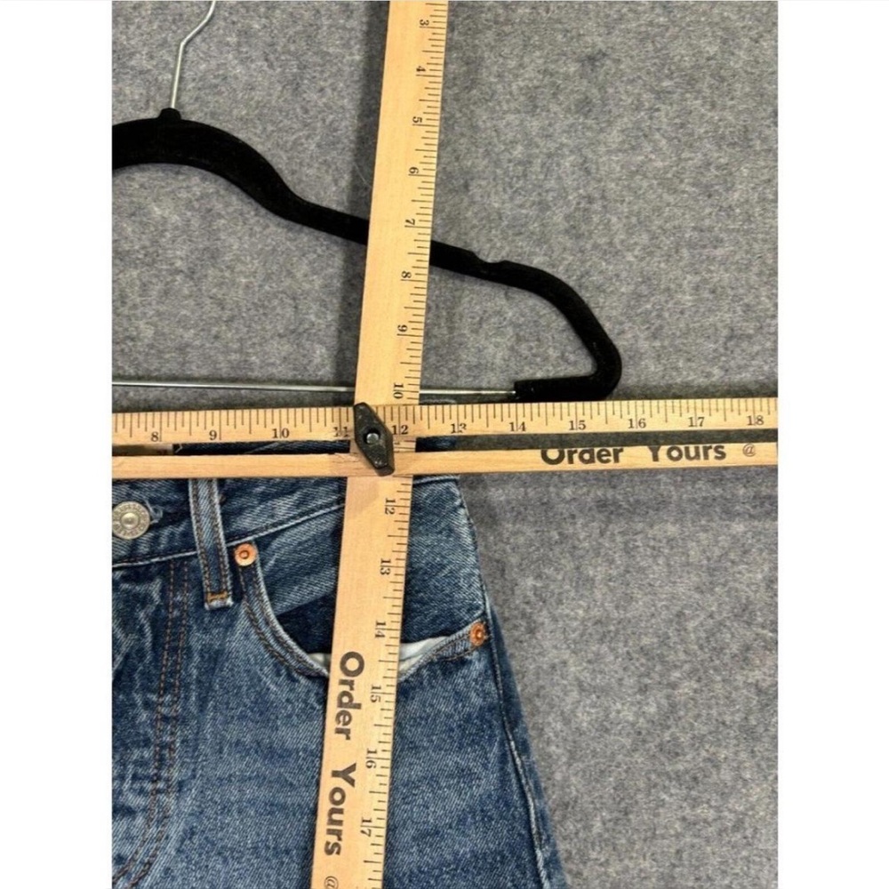 Levis Premium Wedgie Straight Jeans Womens 24 - Picture 4 of 5